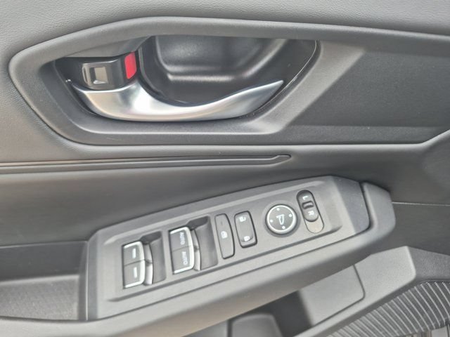 Used 2025 Honda Accord SE image 13