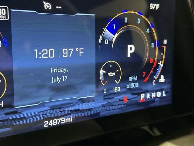 Used 2025 Chevrolet Suburban High Country AWD/4WD image 16