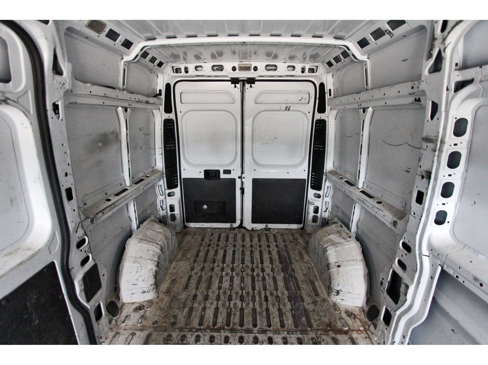 Used 2020 RAM ProMaster 1500 w/ Interior Convenience Group FWD image 8