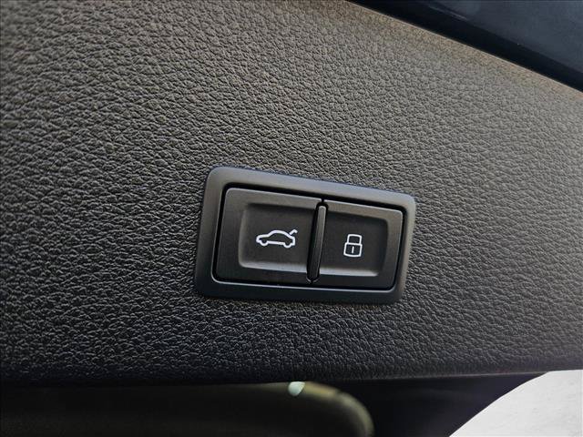 Used 2024 Audi Q8 e-tron Prestige AWD/4WD image 25