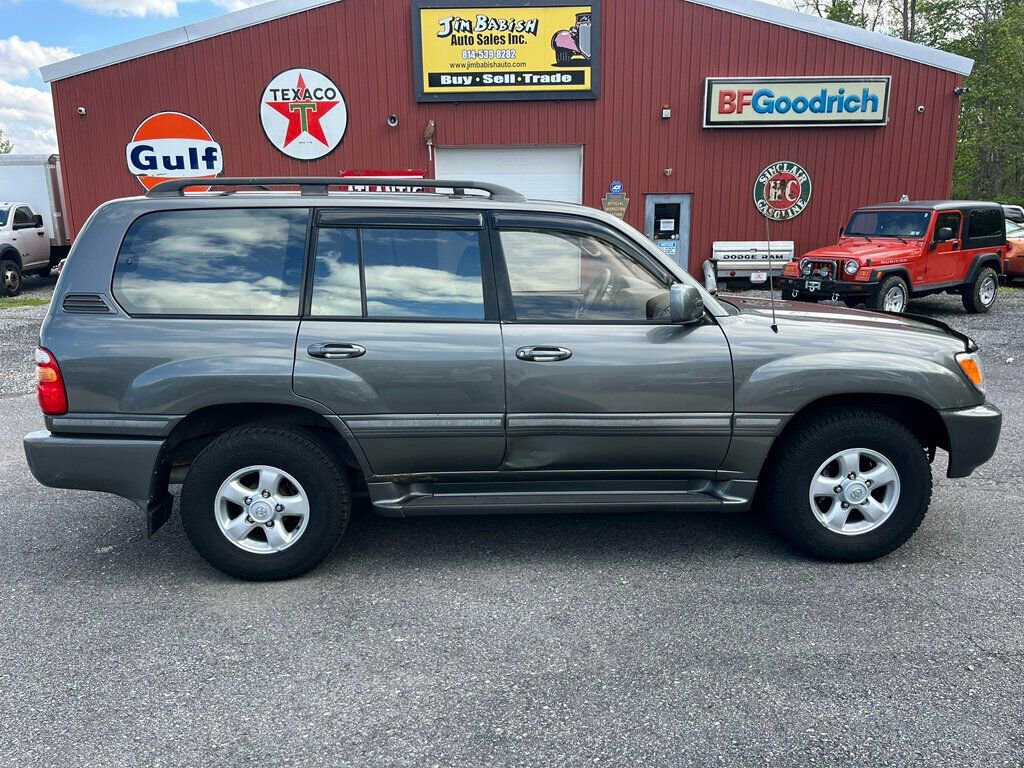 Used 2000 Toyota Land Cruiser AWD/4WD image 2
