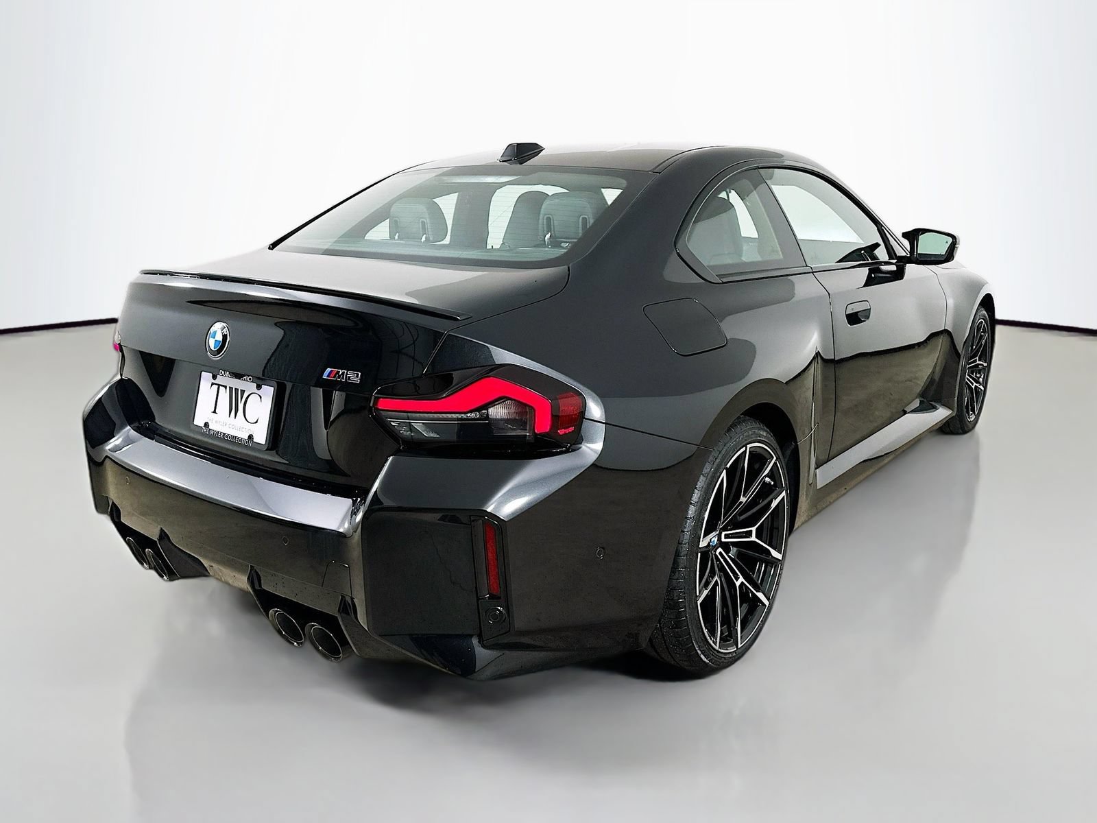 New 2026 BMW M2 w/ Lighting Package RWD image 5