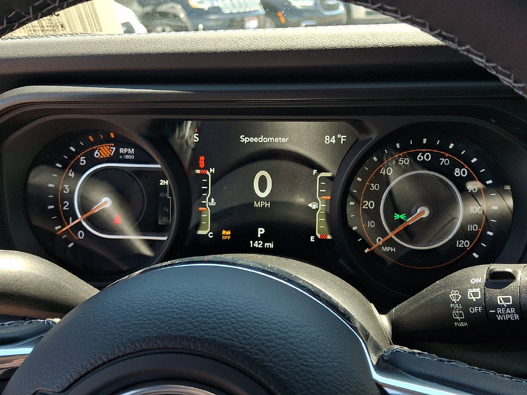 New 2026 Jeep Wrangler Unlimited Sahara w/ Safety Group AWD/4WD image 18