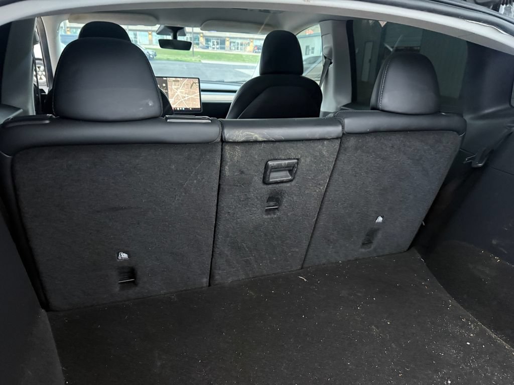 Used 2021 Tesla Model Y 2WD image 11