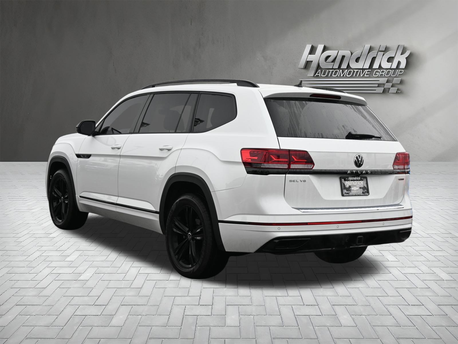 Used 2023 Volkswagen Atlas SEL R-Line image 8