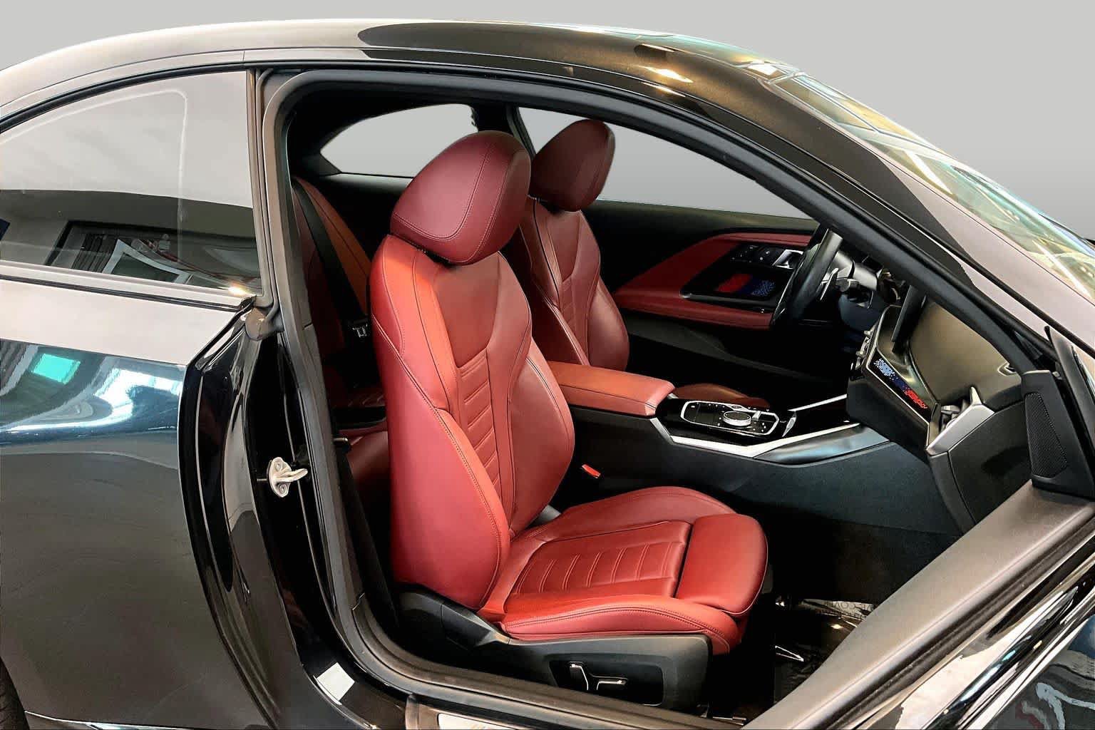 Used 2024 BMW 230i Coupe w/ M Sport Package RWD image 9