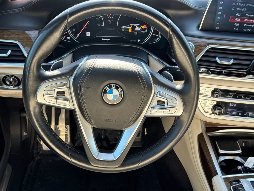 Used 2018 BMW 750i image 24