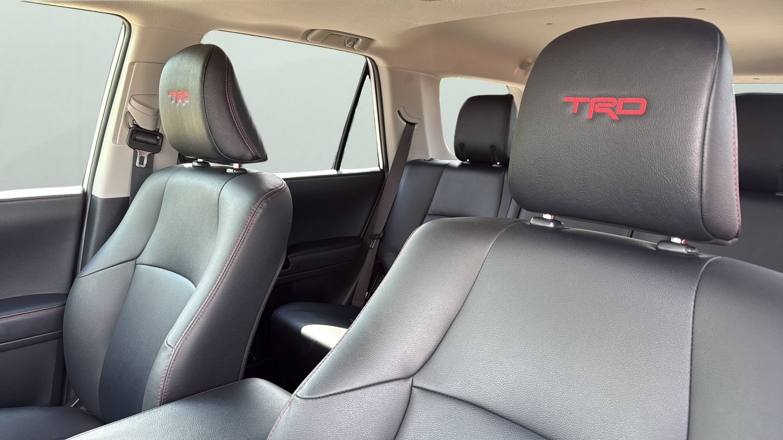 Used 2023 Toyota 4Runner TRD Off-Road Premium w/ Off Road Premium Plus Package AWD/4WD image 9