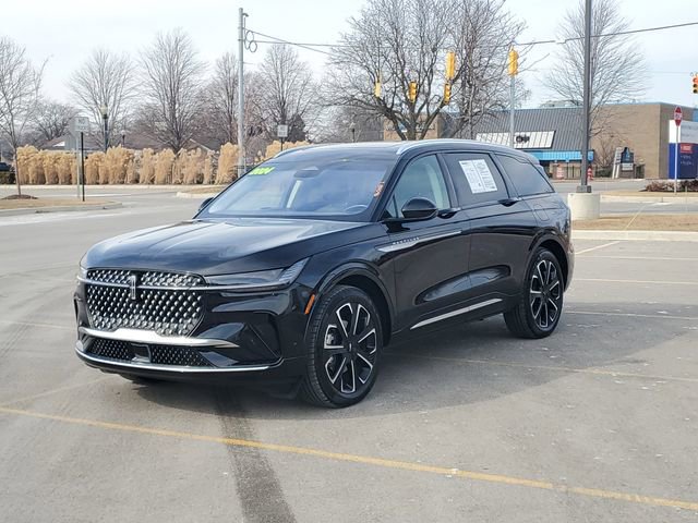 Certified 2024 Lincoln Nautilus Reserve w/ Equipment Group 202A image 2