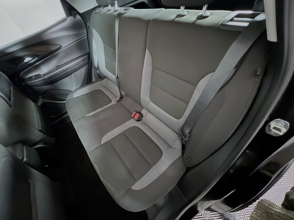 Used 2021 Chevrolet TrailBlazer LS image 22