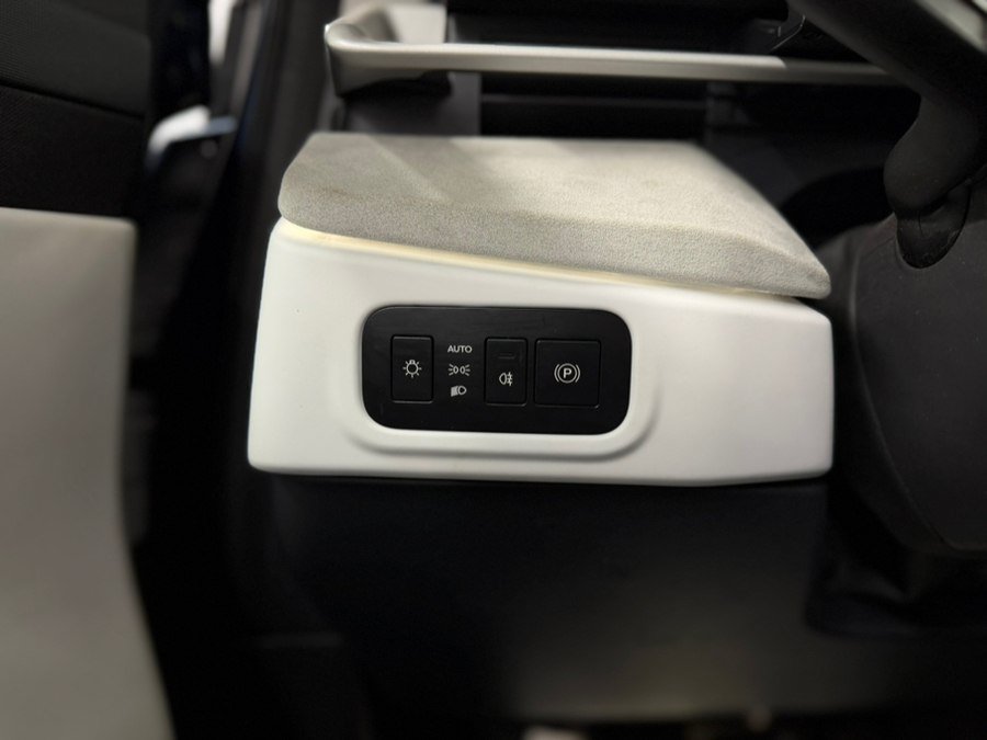 Used 2023 Fisker Ocean One AWD/4WD image 29