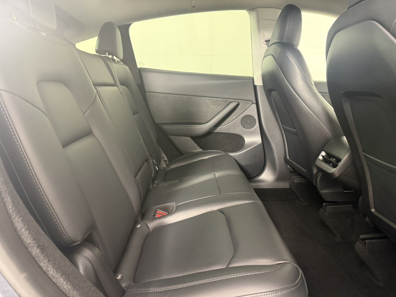 Used 2023 Tesla Model Y Long Range image 13