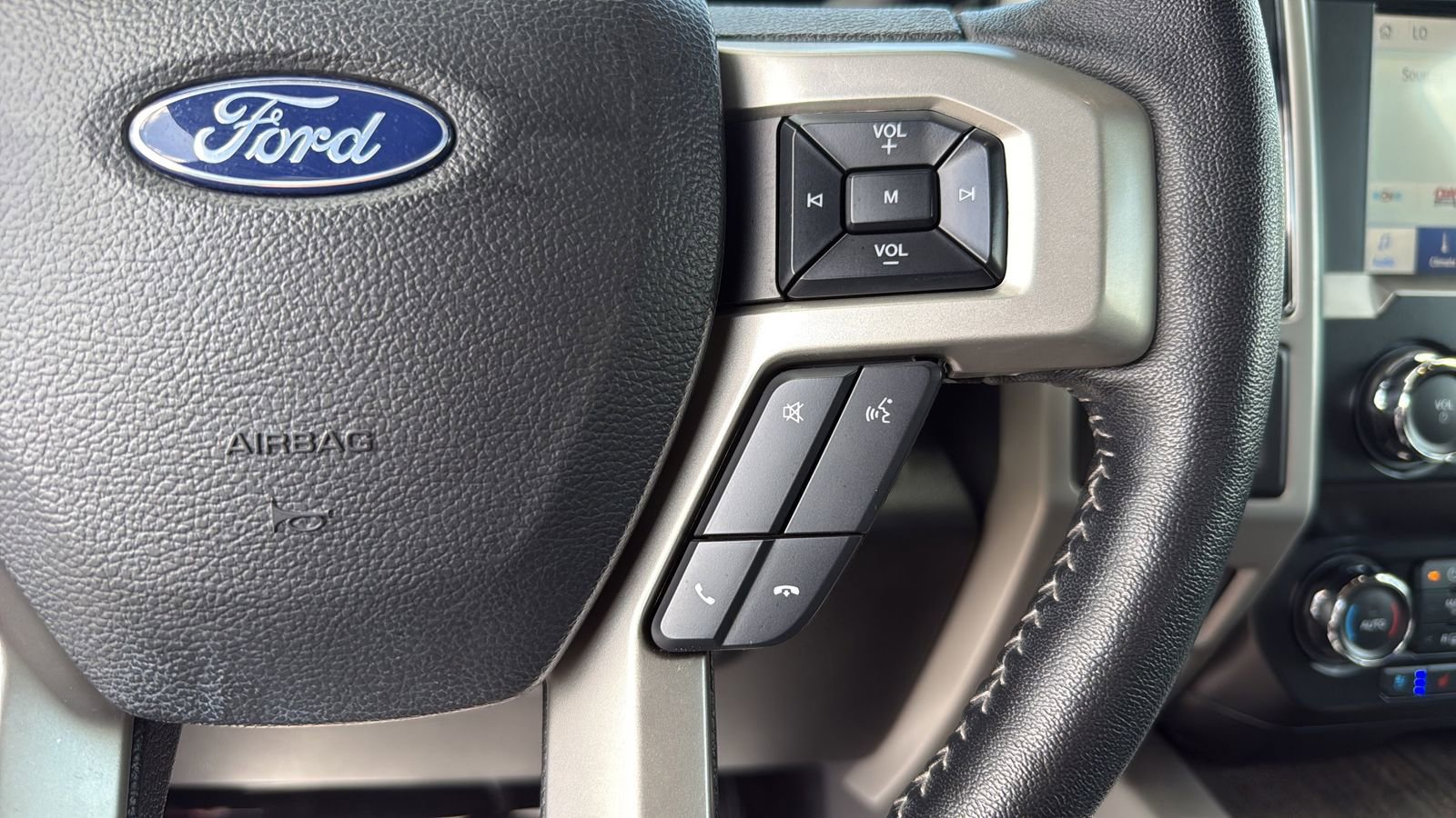 Used 2020 Ford F250 Lariat AWD/4WD image 14