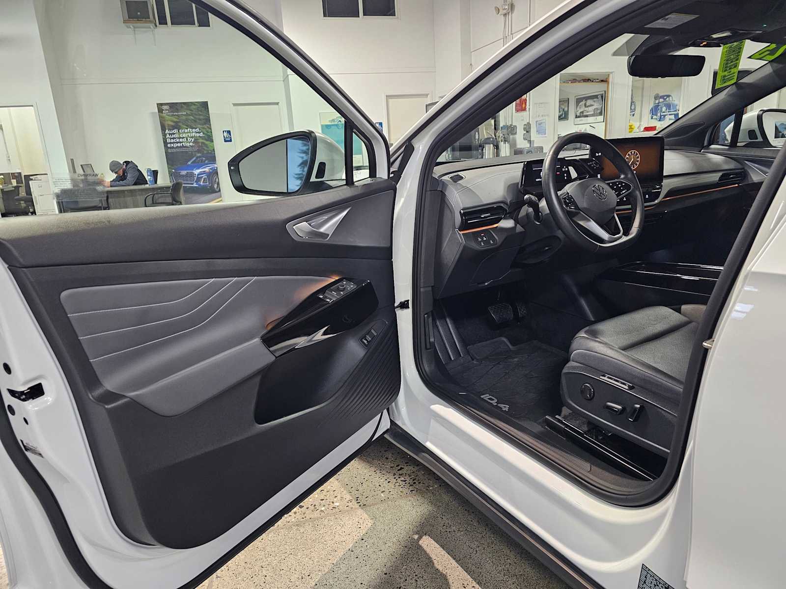 Used 2023 Volkswagen ID.4 Pro S image 20