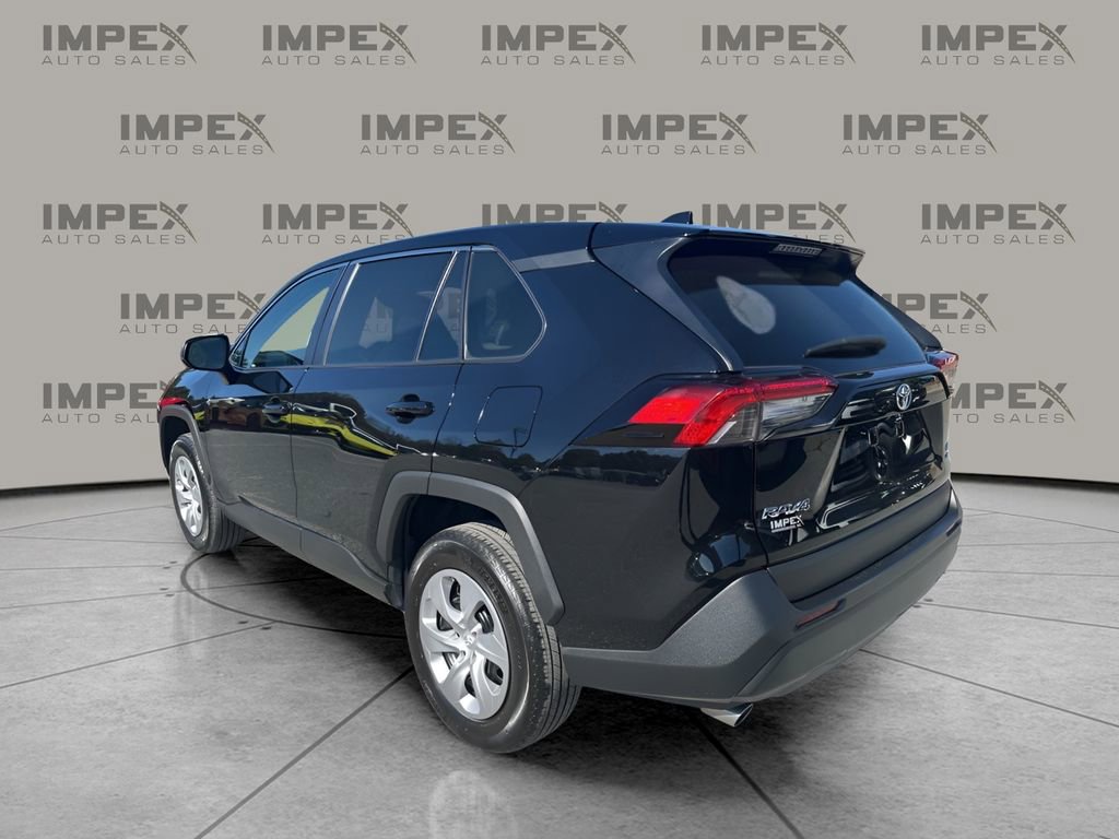 Used 2024 Toyota RAV4 LE image 3