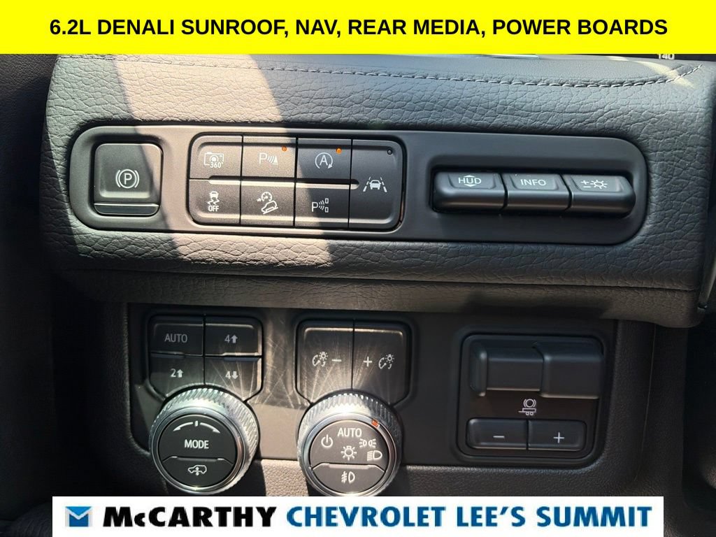 Used 2023 GMC Yukon XL Denali w/ Denali Reserve Package AWD/4WD image 11