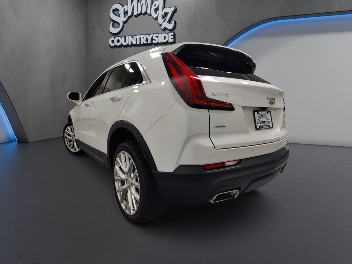 Used 2021 Cadillac XT4 Luxury w/ Cold Weather Package AWD/4WD image 11