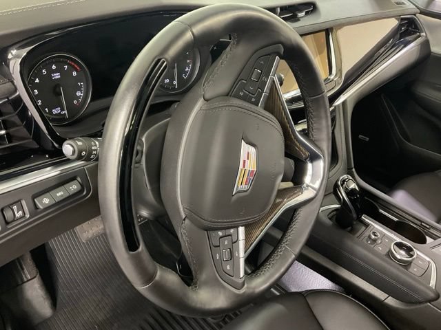 Used 2025 Cadillac XT6 Premium Luxury w/ Platinum Package AWD/4WD image 20