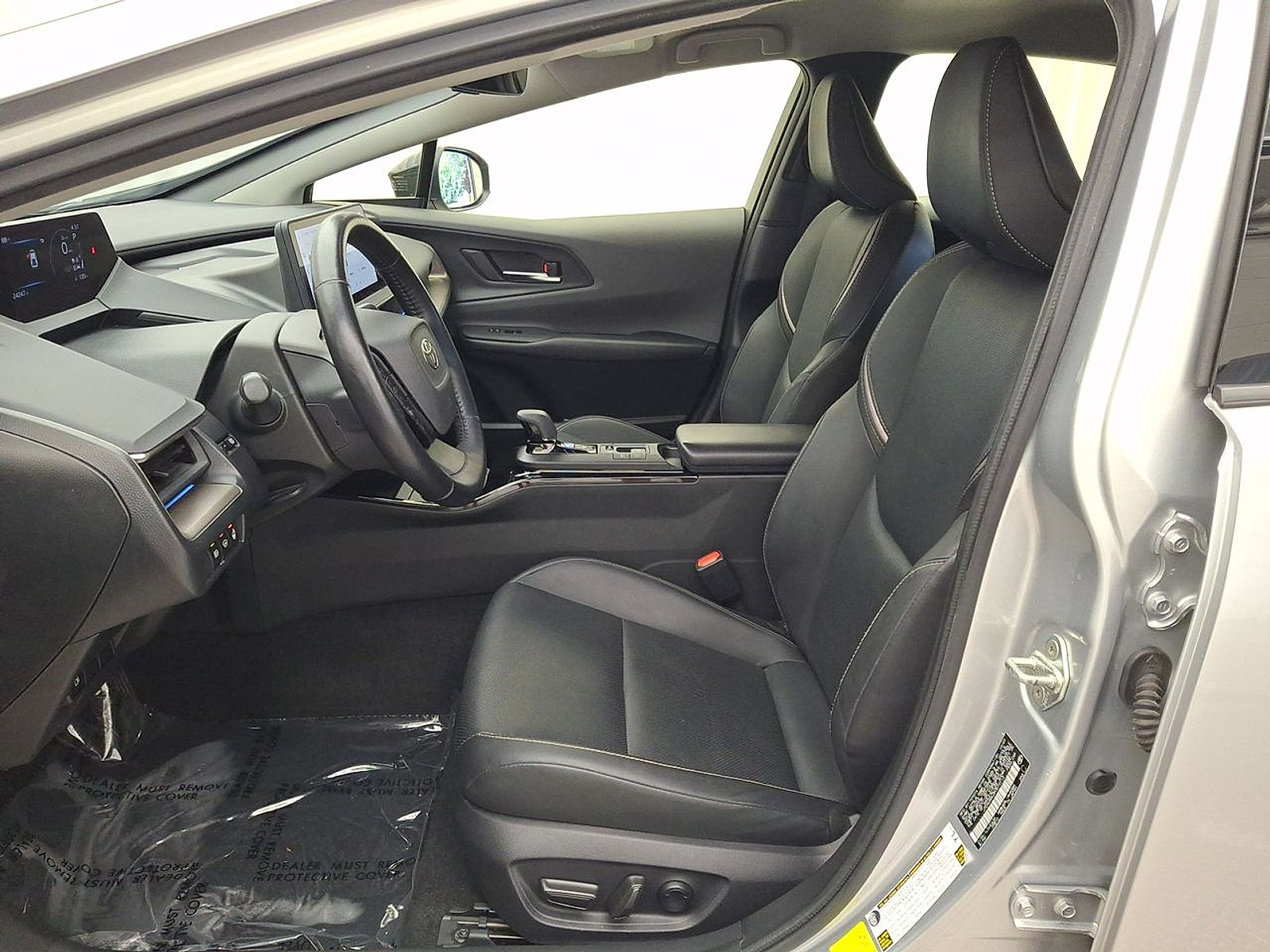 Certified 2024 Toyota Prius XLE AWD/4WD image 15