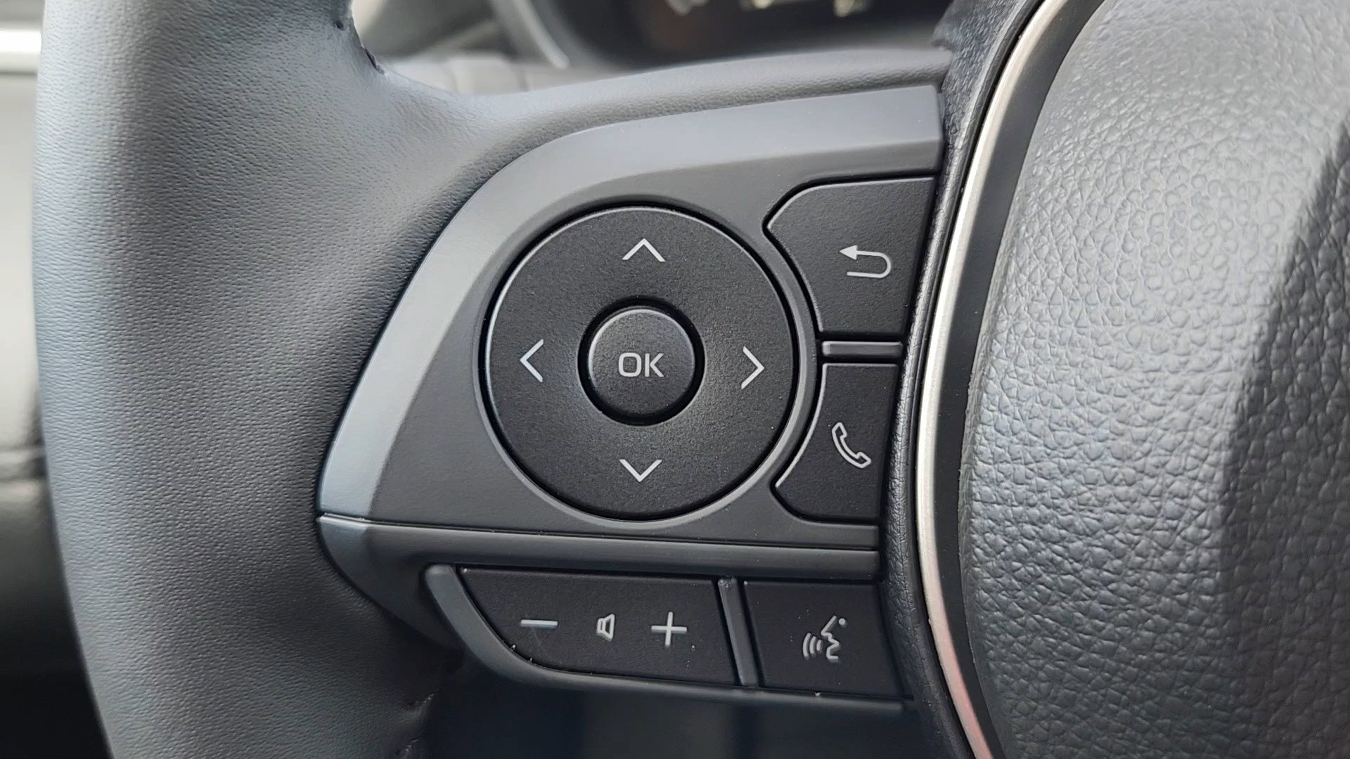 New 2026 Toyota Corolla Cross XLE image 12