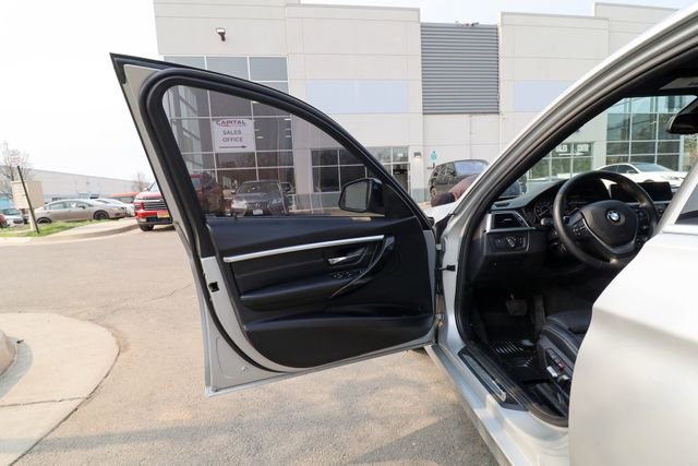 Used 2018 BMW 330i xDrive Sedan w/ Convenience Package image 30