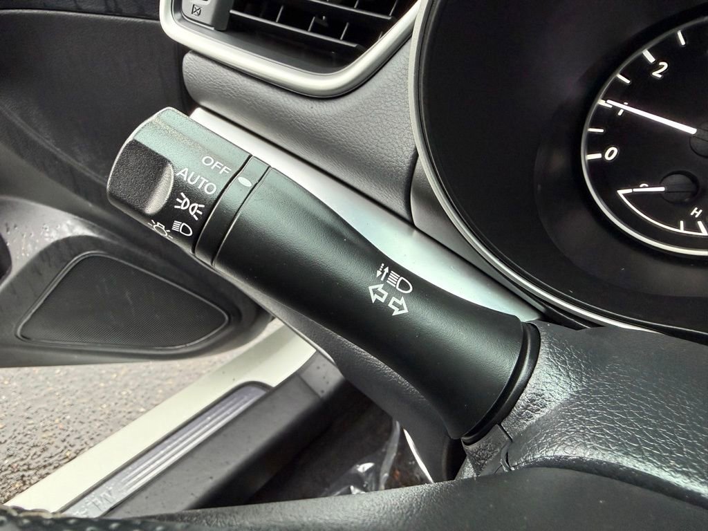 Used 2023 Nissan Maxima SV w/ Floor Mat Group image 32