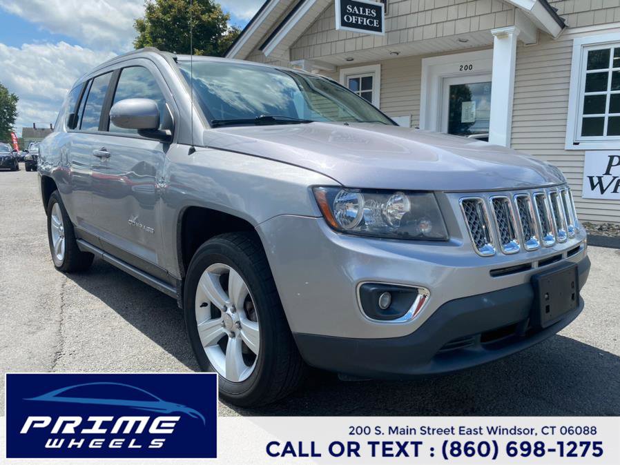 Used 2015 Jeep Compass High Altitude image 1