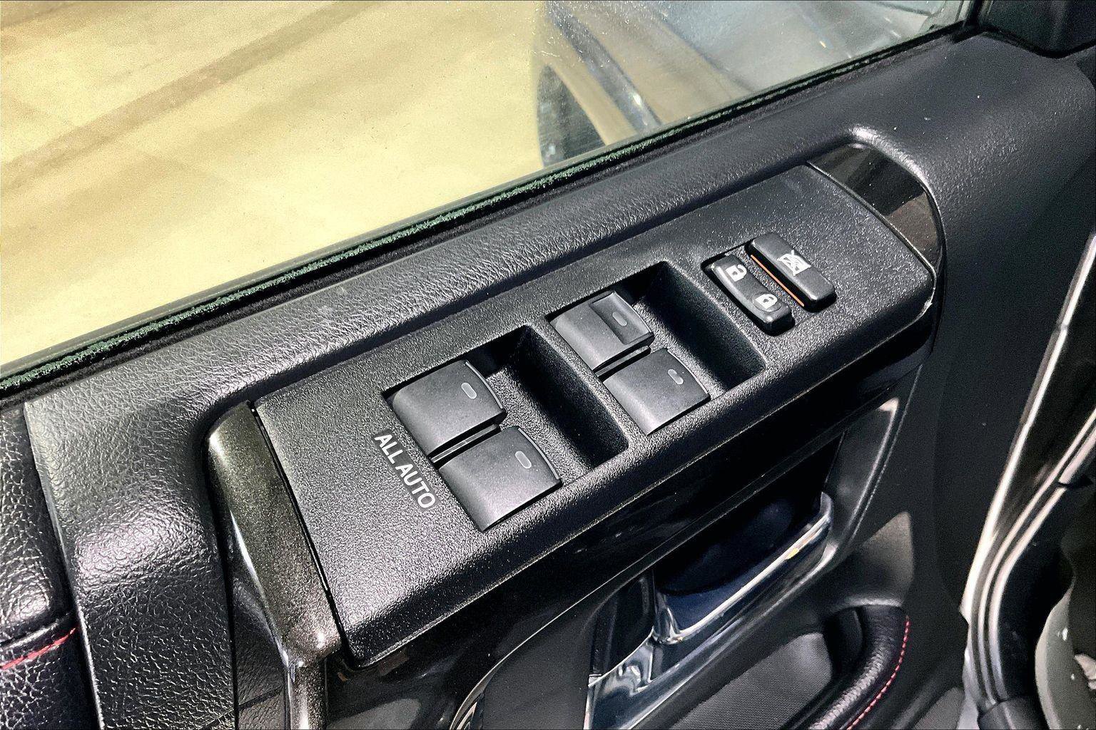 Used 2019 Toyota 4Runner TRD Off-Road image 36