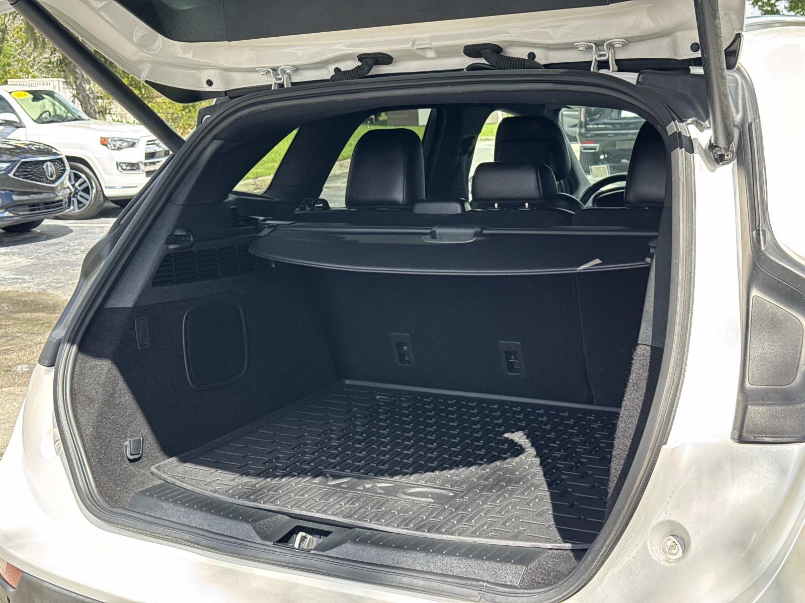 Used 2019 Lincoln MKC Reserve w/ MKC Technology Package FWD image 28
