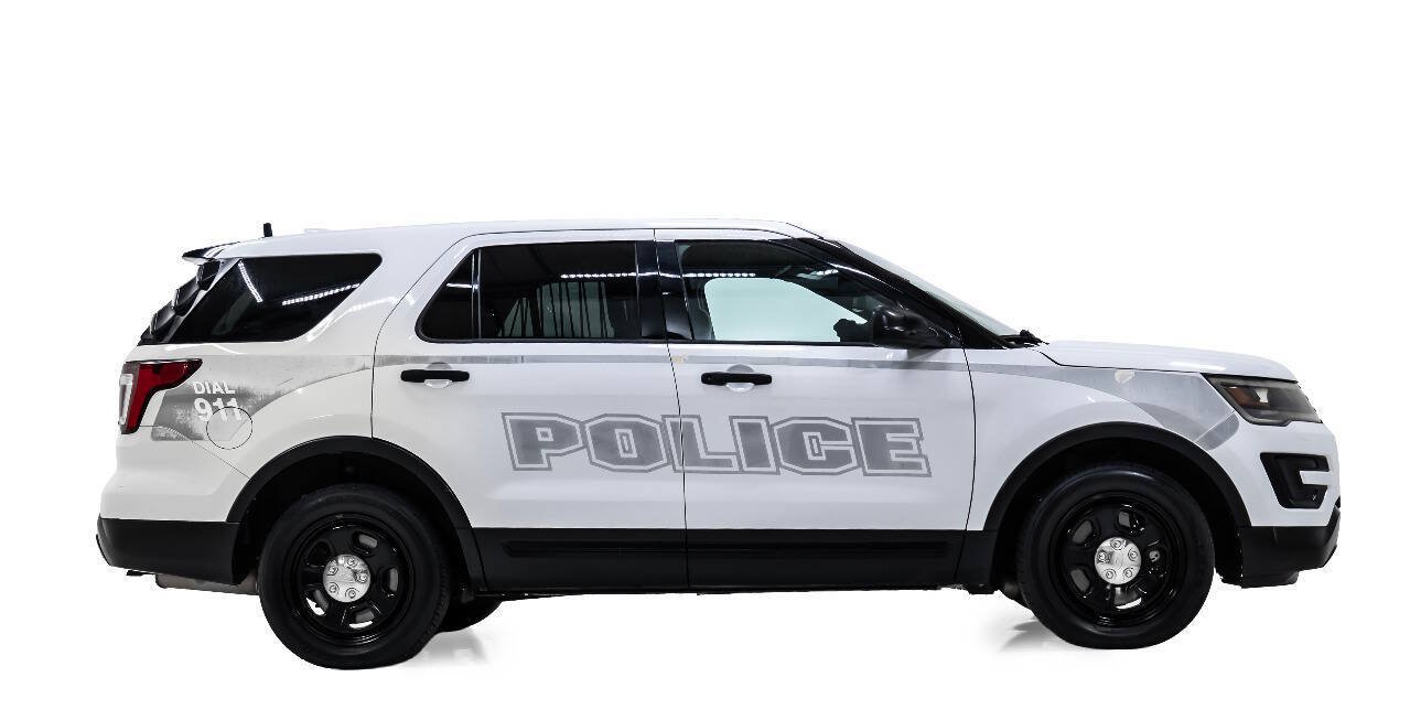 Used 2017 Ford Explorer 4WD Police Interceptor image 5
