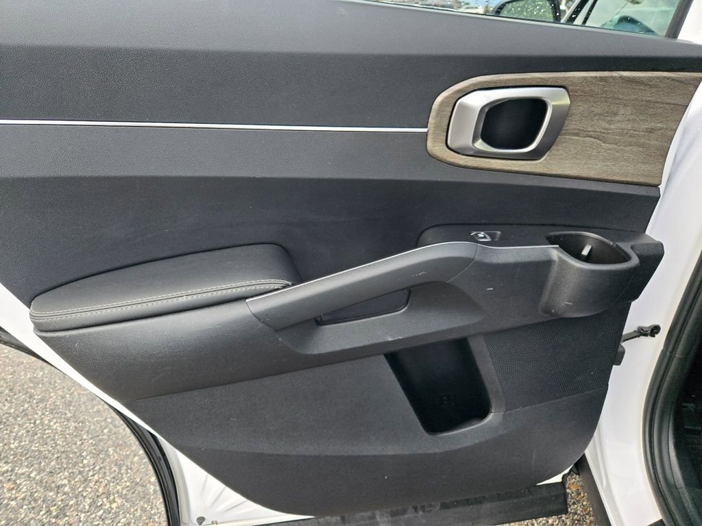 Used 2022 Kia Sorento X-Line EX image 37