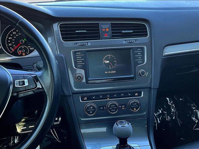 Used 2017 Volkswagen Golf Alltrack SEL image 8