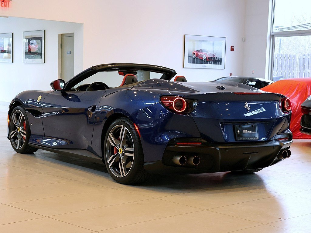 Certified 2022 Ferrari Portofino M image 2