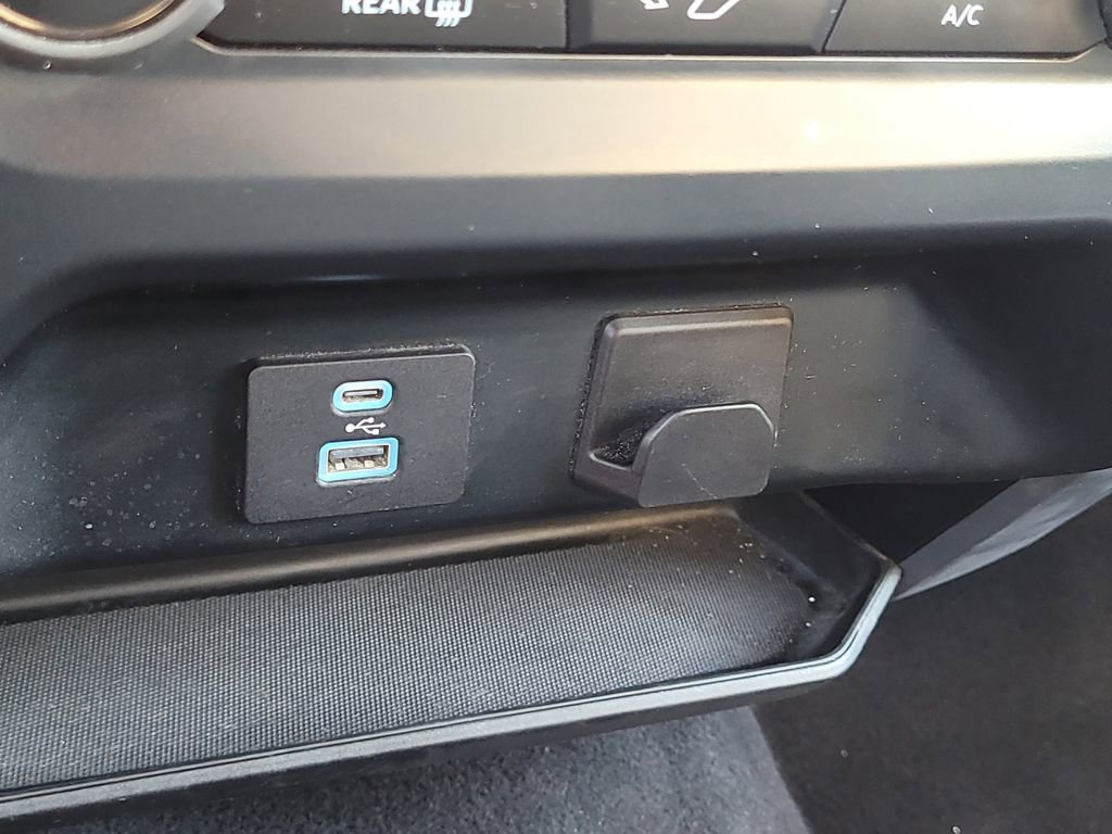 Used 2023 Ford F150 XLT image 24