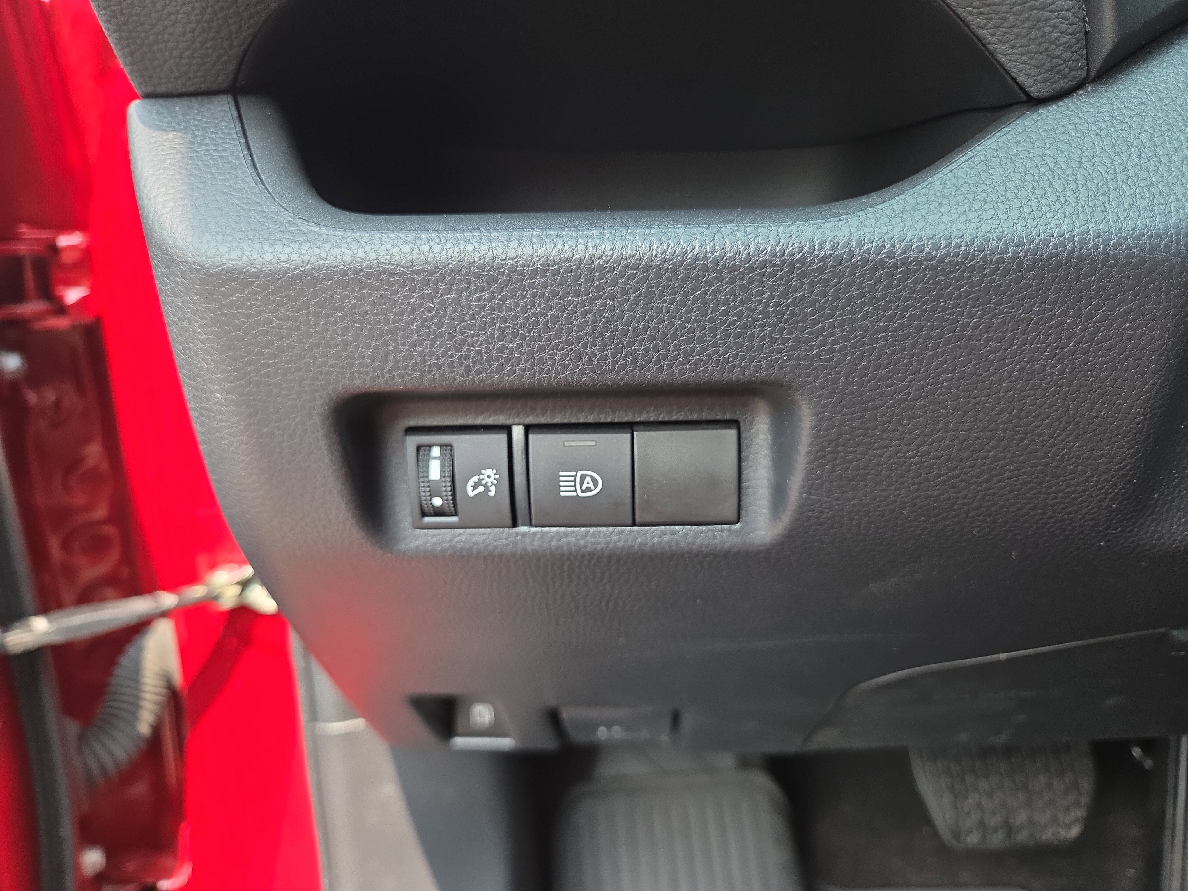 Certified 2023 Toyota RAV4 LE image 32