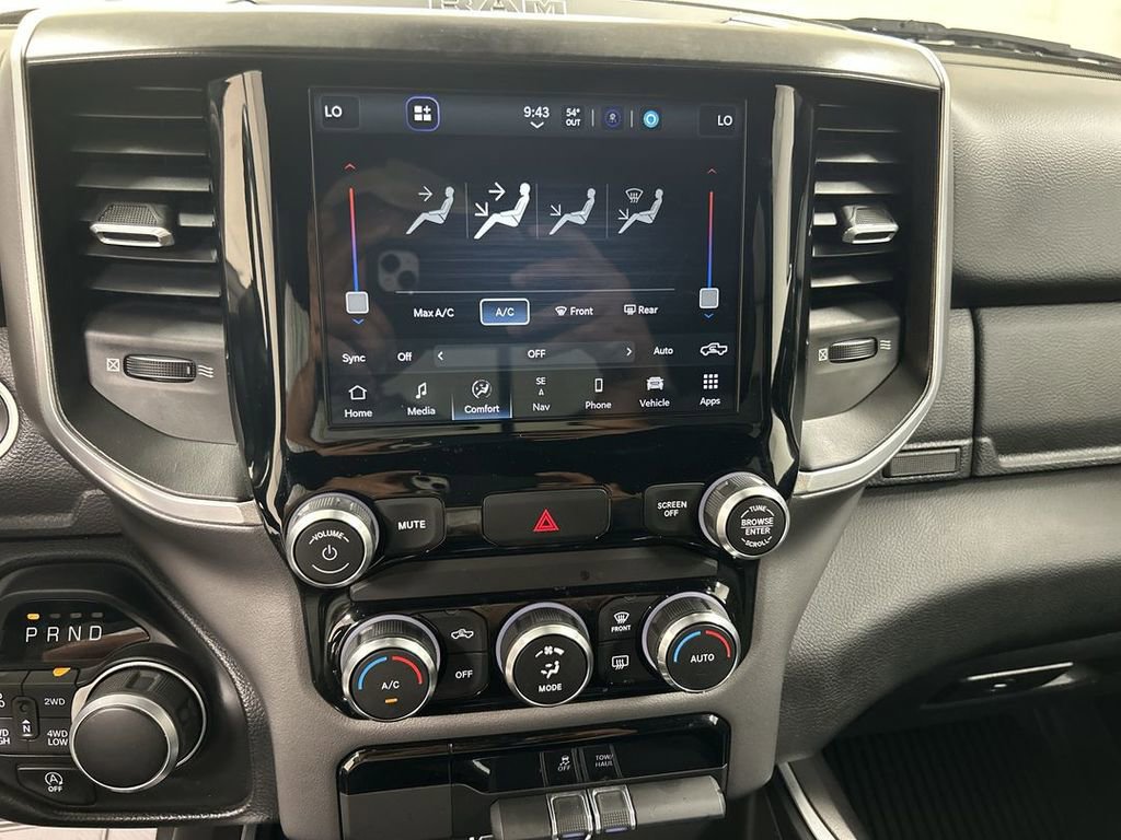 Used 2022 RAM 1500 Big Horn AWD/4WD image 17