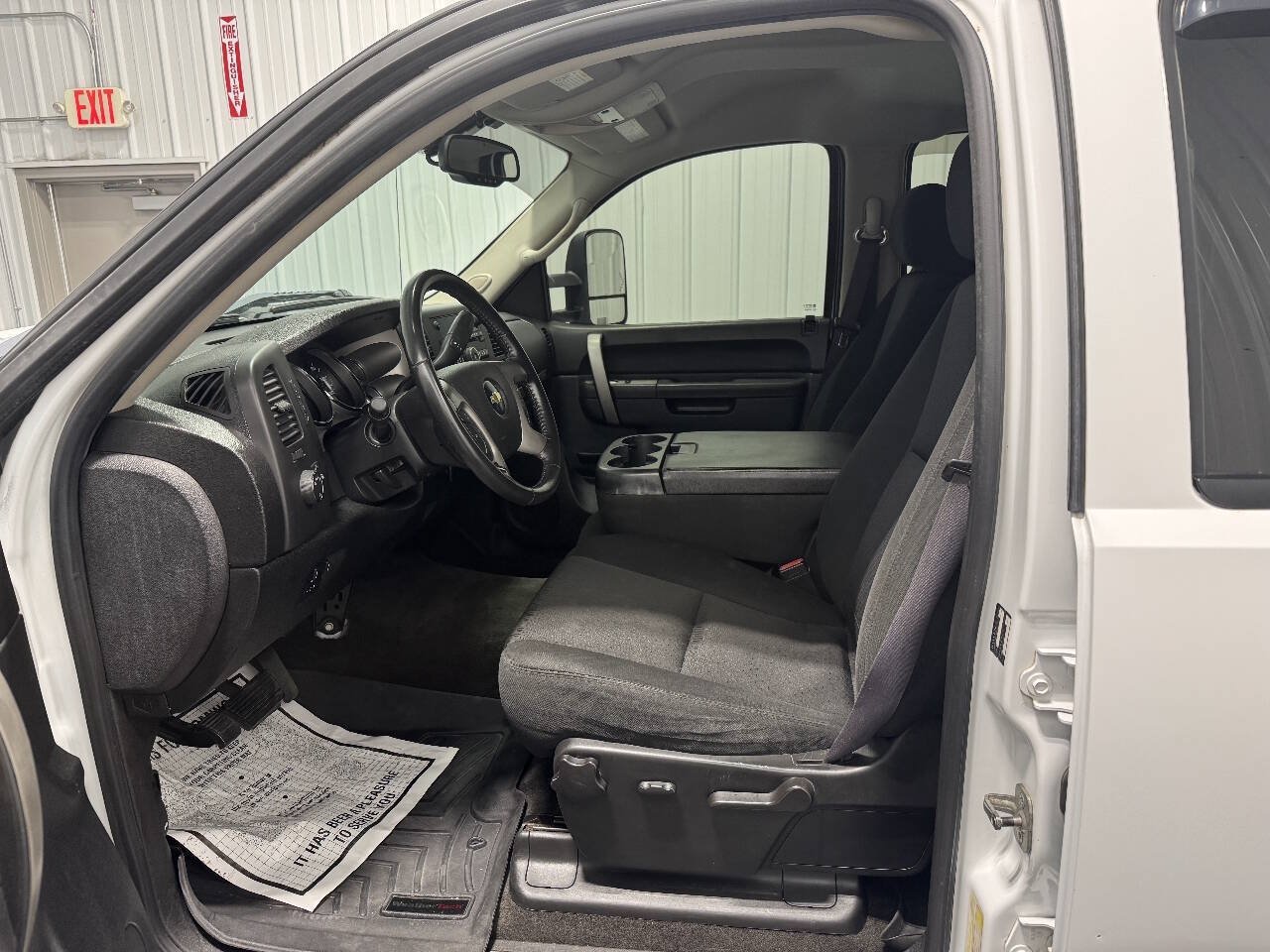 Used 2011 Chevrolet Silverado 2500 LT AWD/4WD image 5