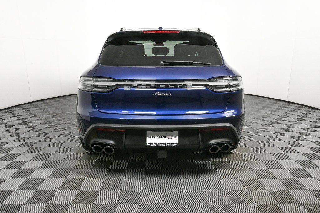 Certified 2025 Porsche Macan image 29