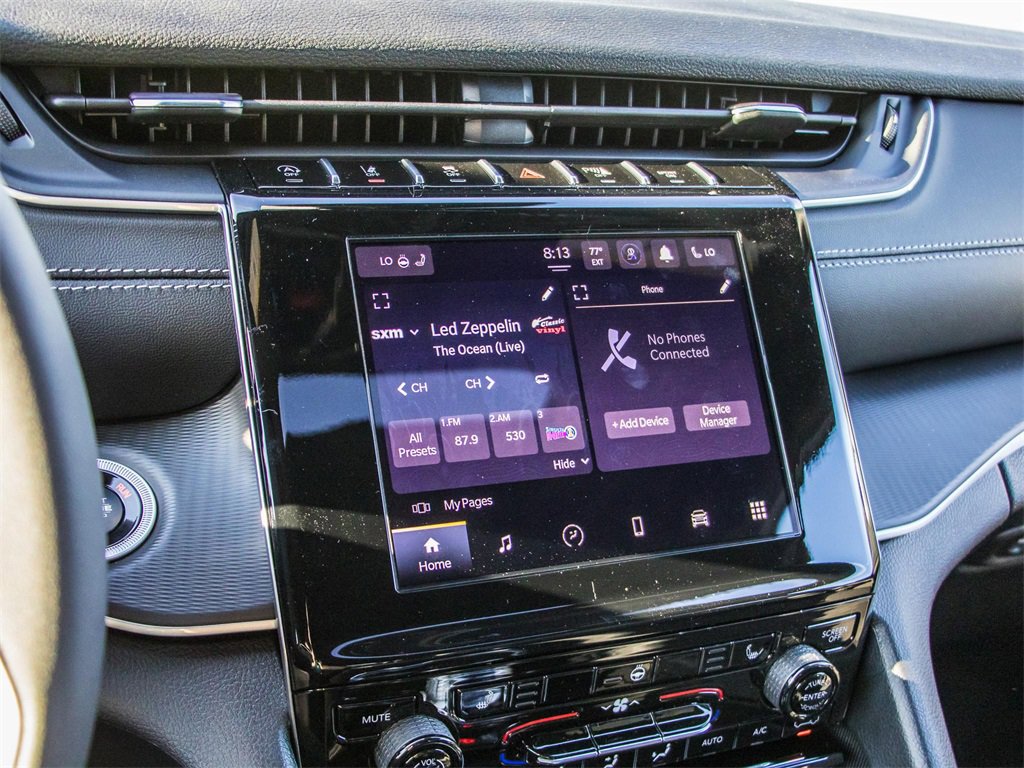 Used 2025 Jeep Grand Cherokee L Altitude image 32