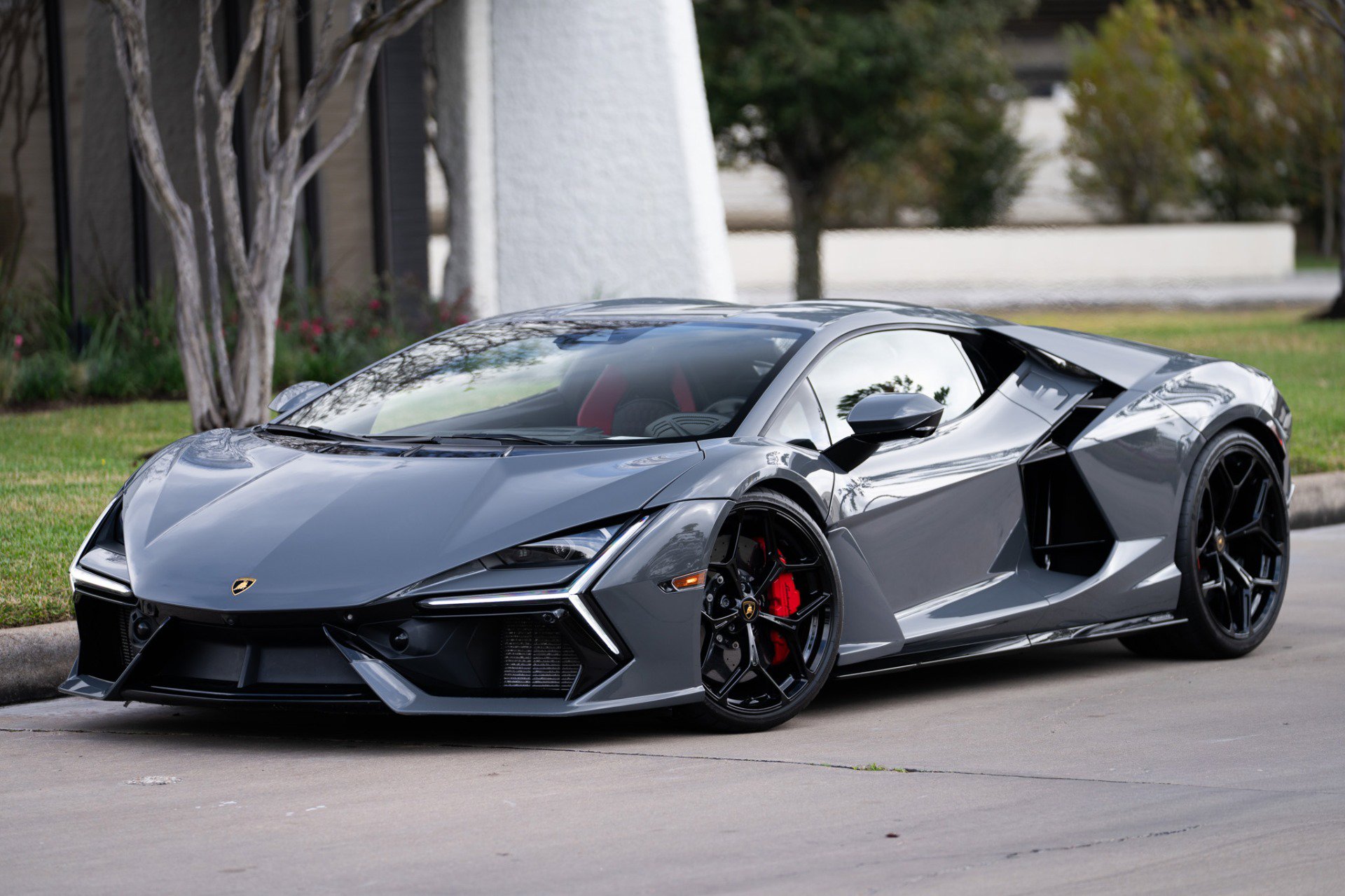 Used 2024 Lamborghini Revuelto image 17