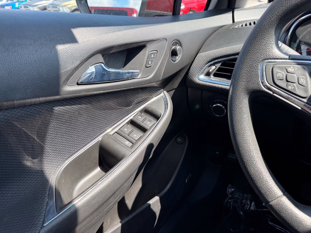 Used 2016 Chevrolet Cruze LT w/ Sun And Sound Package FWD image 32