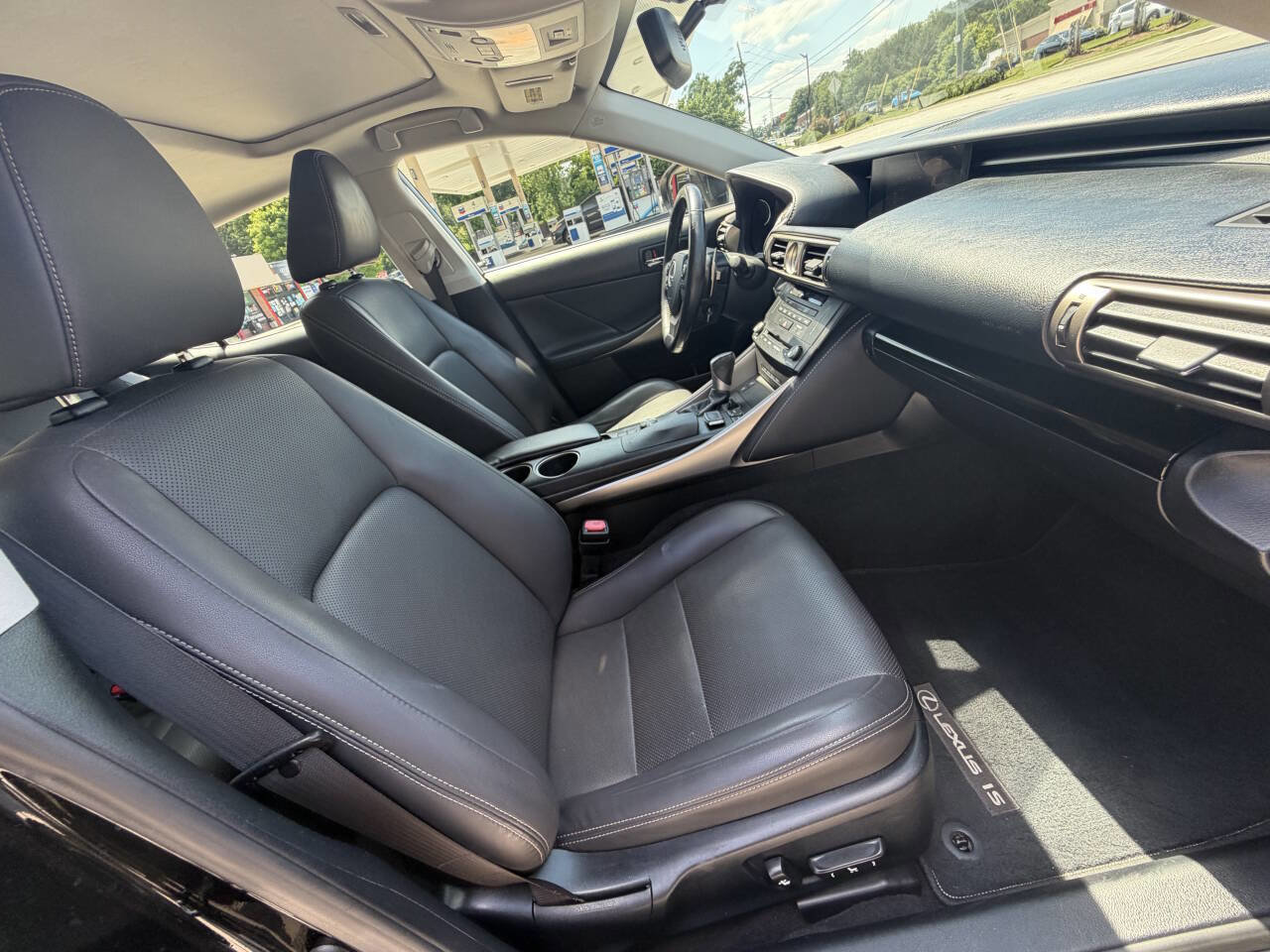 Used 2015 Lexus IS 250 AWD w/ Navigation System Package image 8