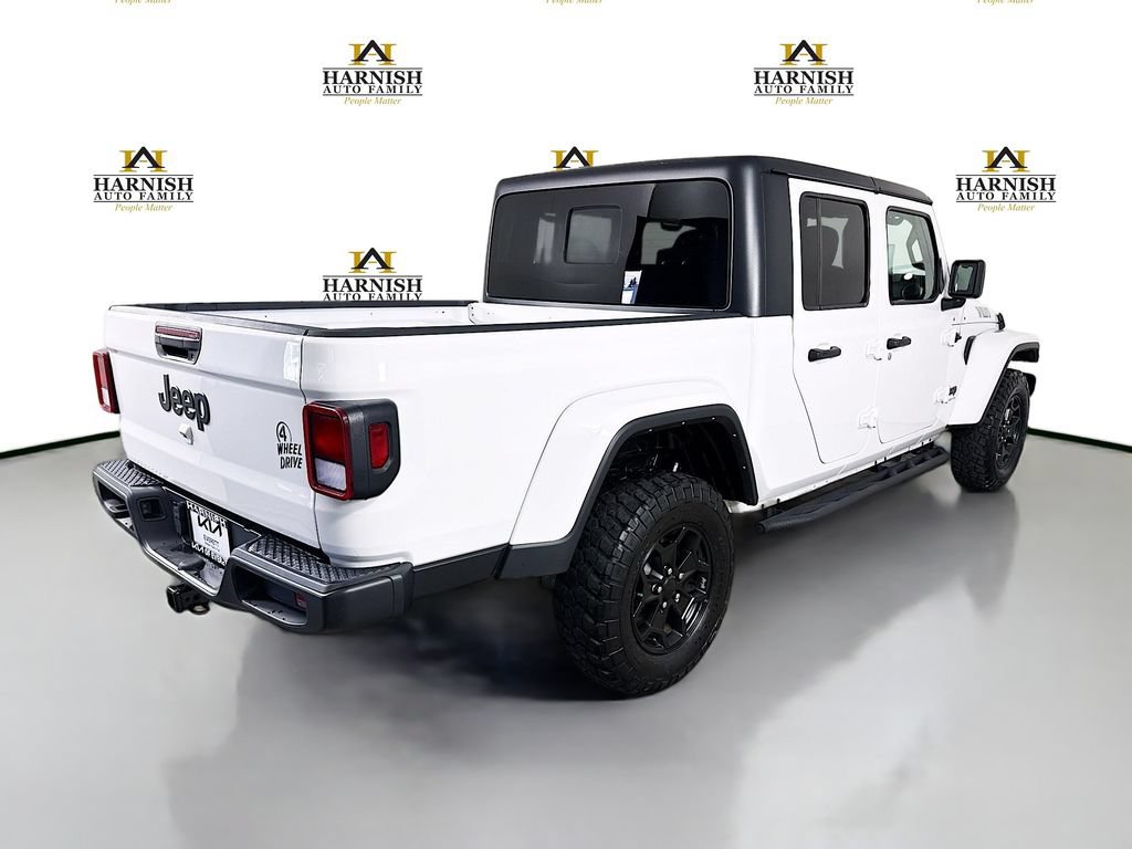 Used 2022 Jeep Gladiator Sport AWD/4WD image 7