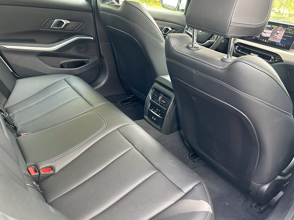 Used 2025 BMW 330i Sedan RWD image 34