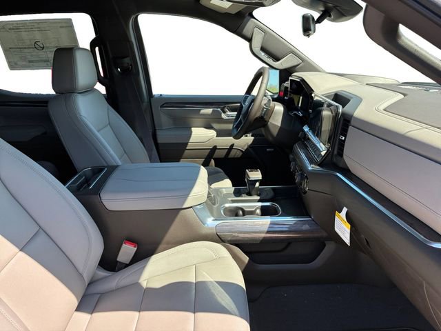 New 2026 Chevrolet Silverado 1500 LTZ w/ Technology Package AWD/4WD image 13