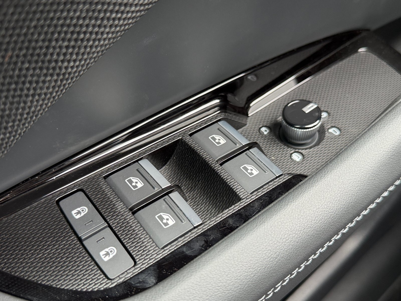 New 2026 Audi Q3 quattro 2.0T AWD/4WD image 13
