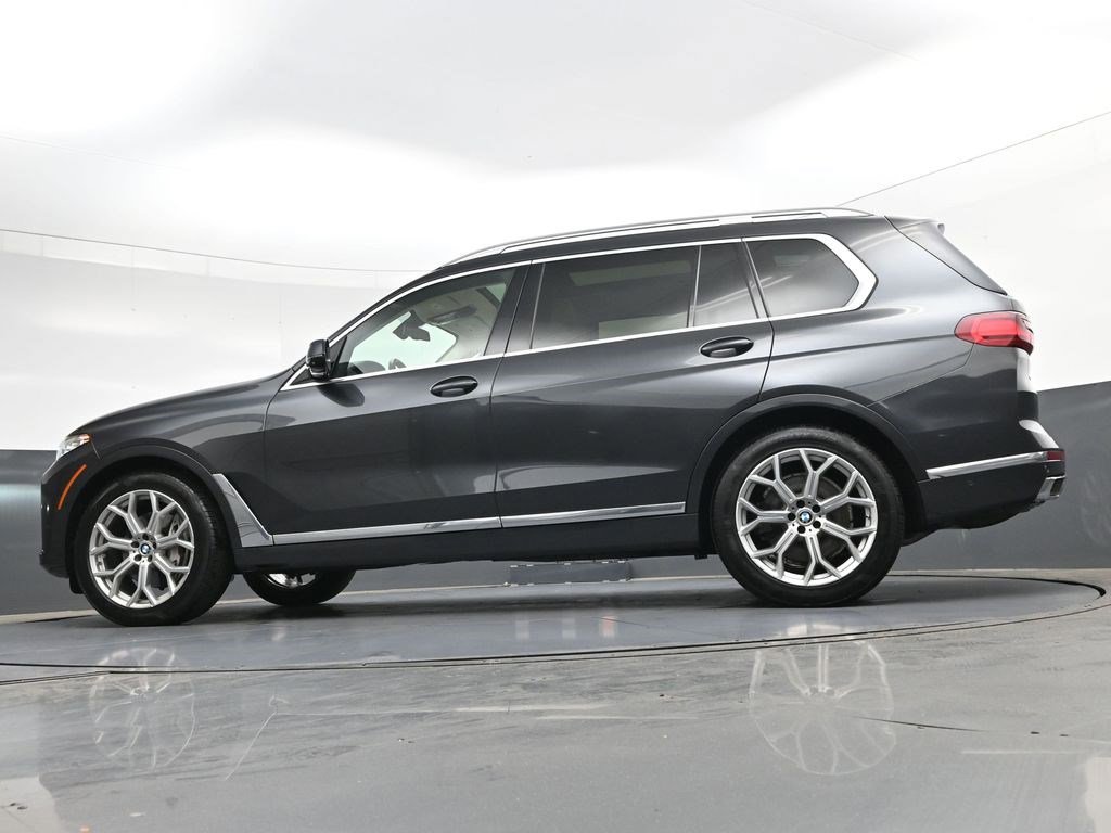 Used 2022 BMW X7 xDrive40i w/ Executive Package AWD/4WD image 37
