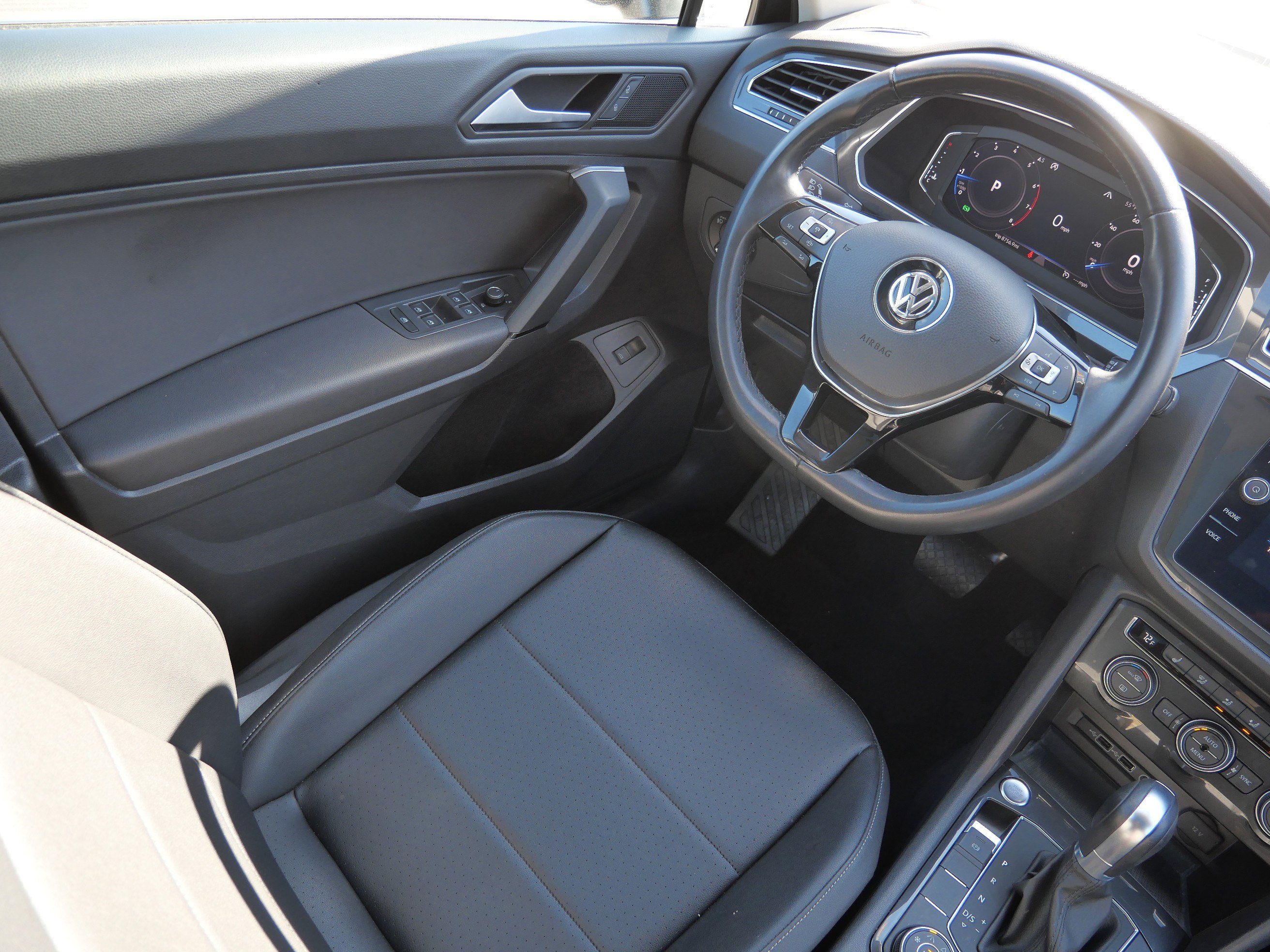 Used 2019 Volkswagen Tiguan SEL image 9