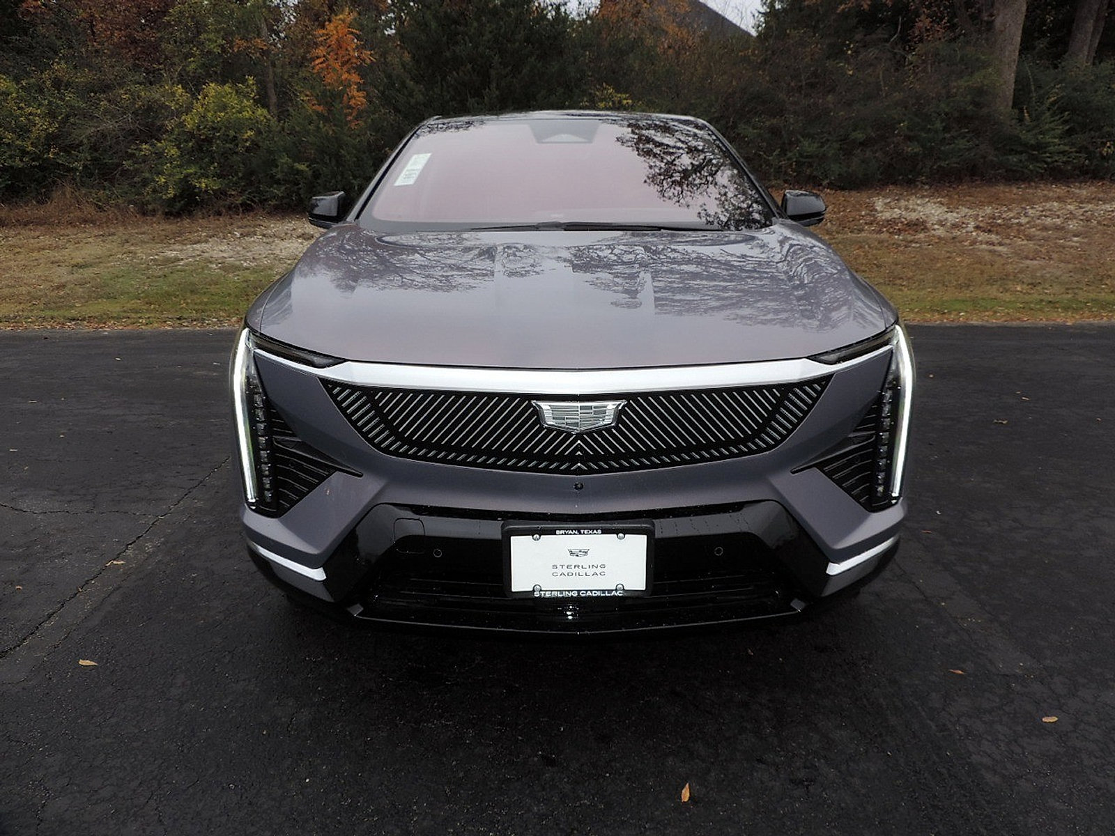 New 2026 Cadillac Optiq Luxury 2 image 2