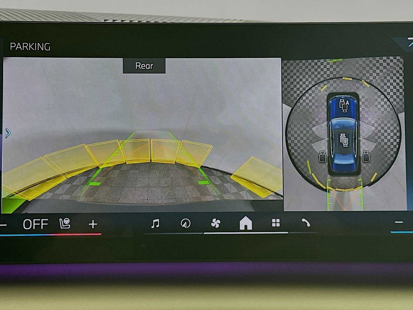 Used 2025 BMW i5 eDrive40i w/ Premium Package image 15